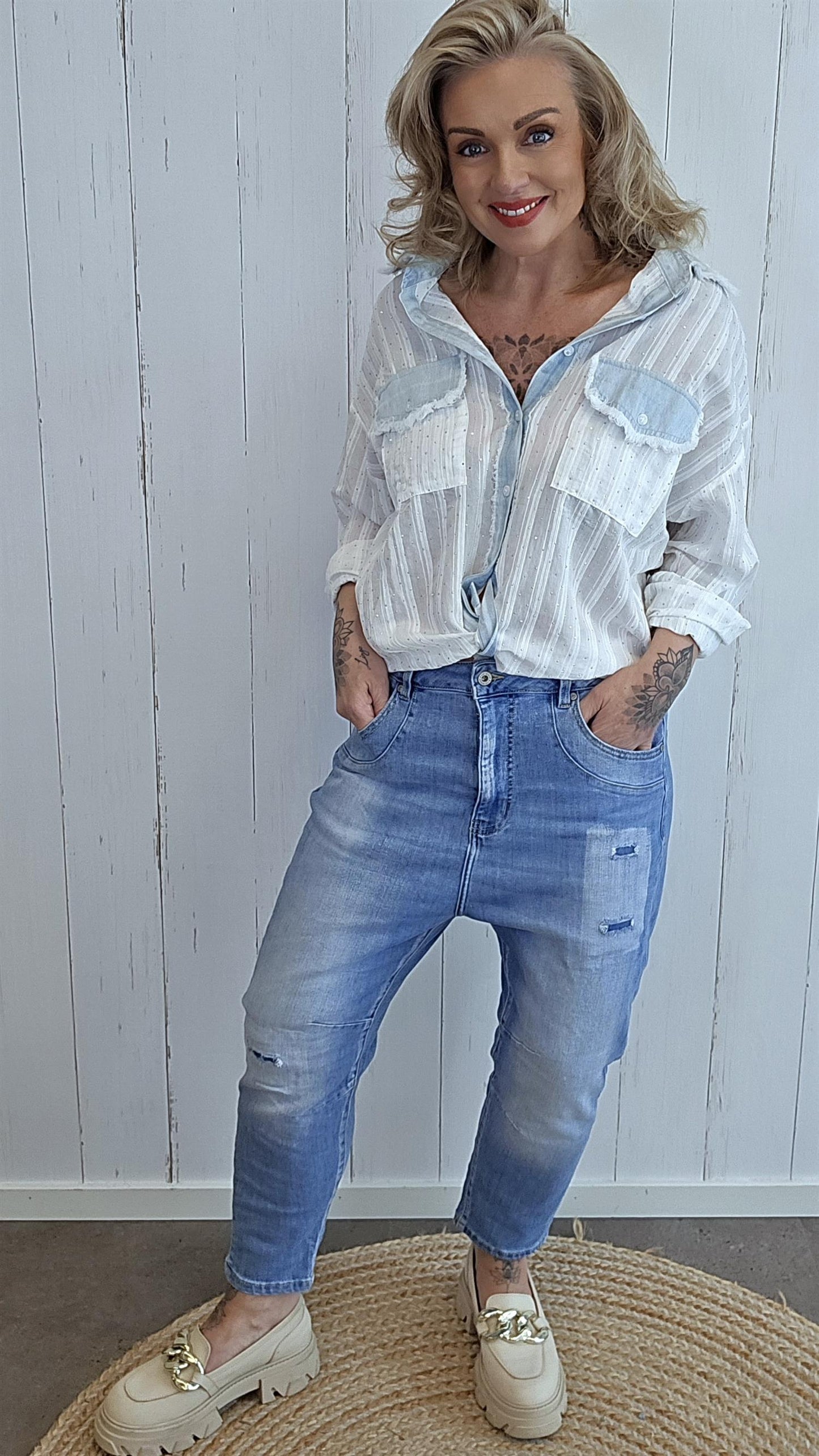 Daisy denim bukse med slitasjedetaljer