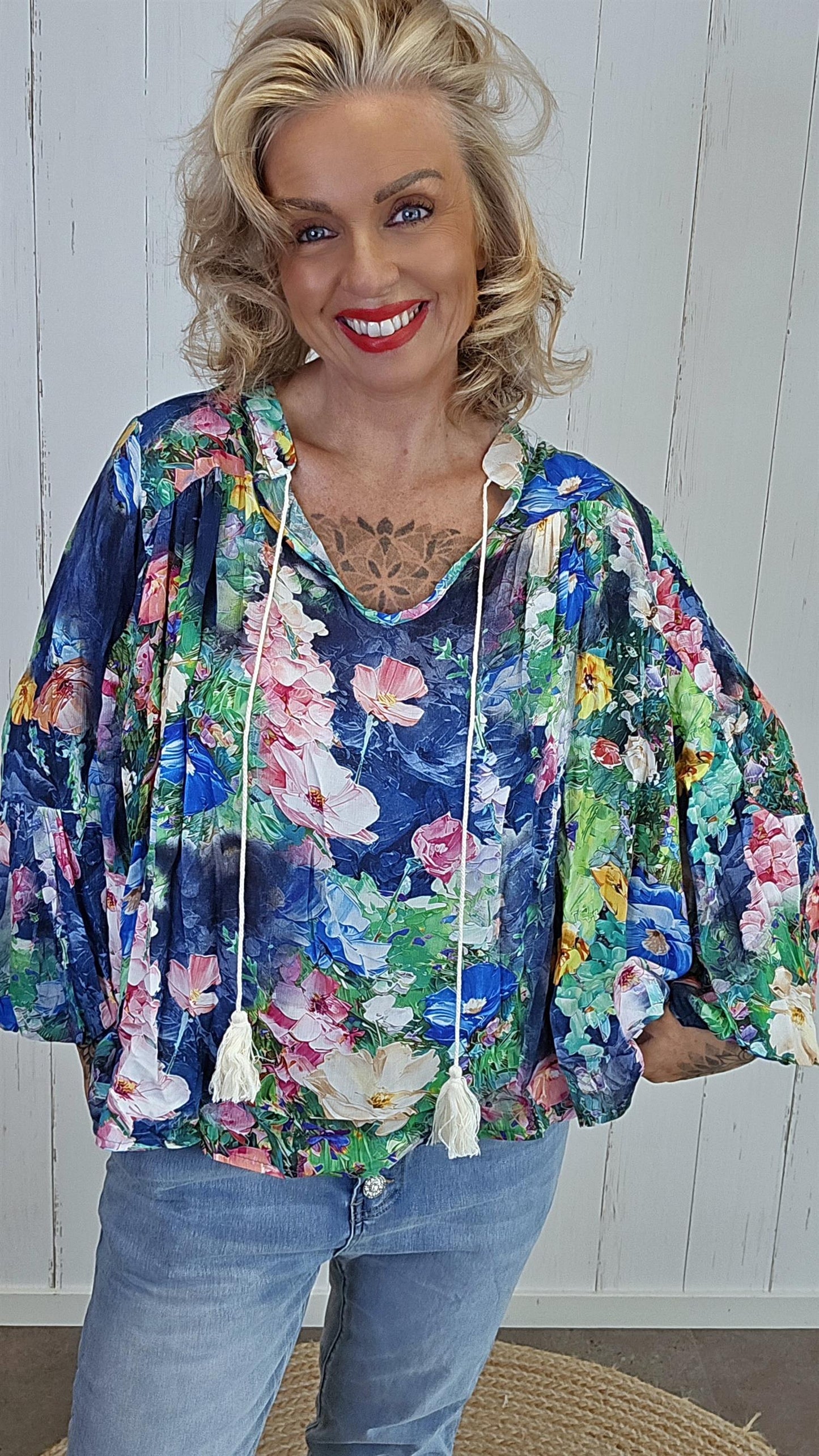 Nicole bluse med print blå