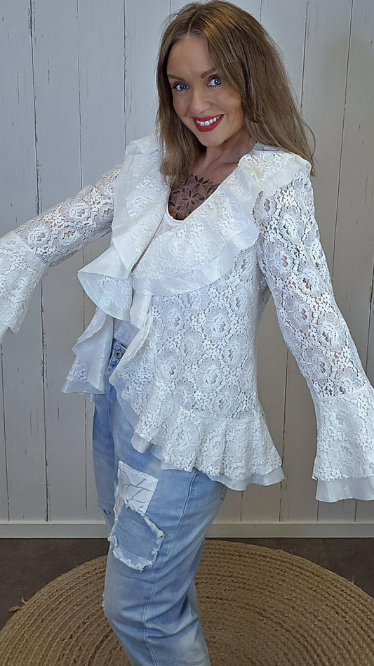 Oda åpen jakke med volanger offwhite