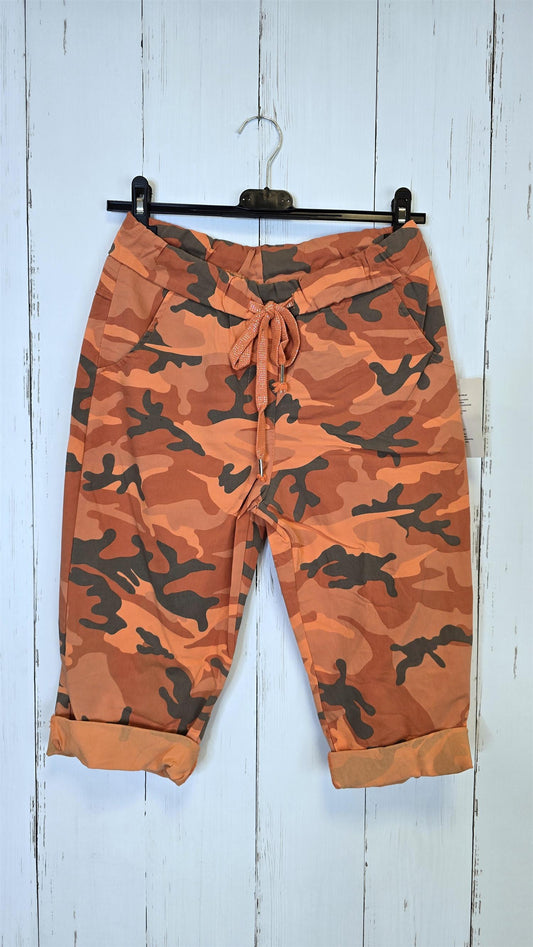 Amara shorts camo Orange