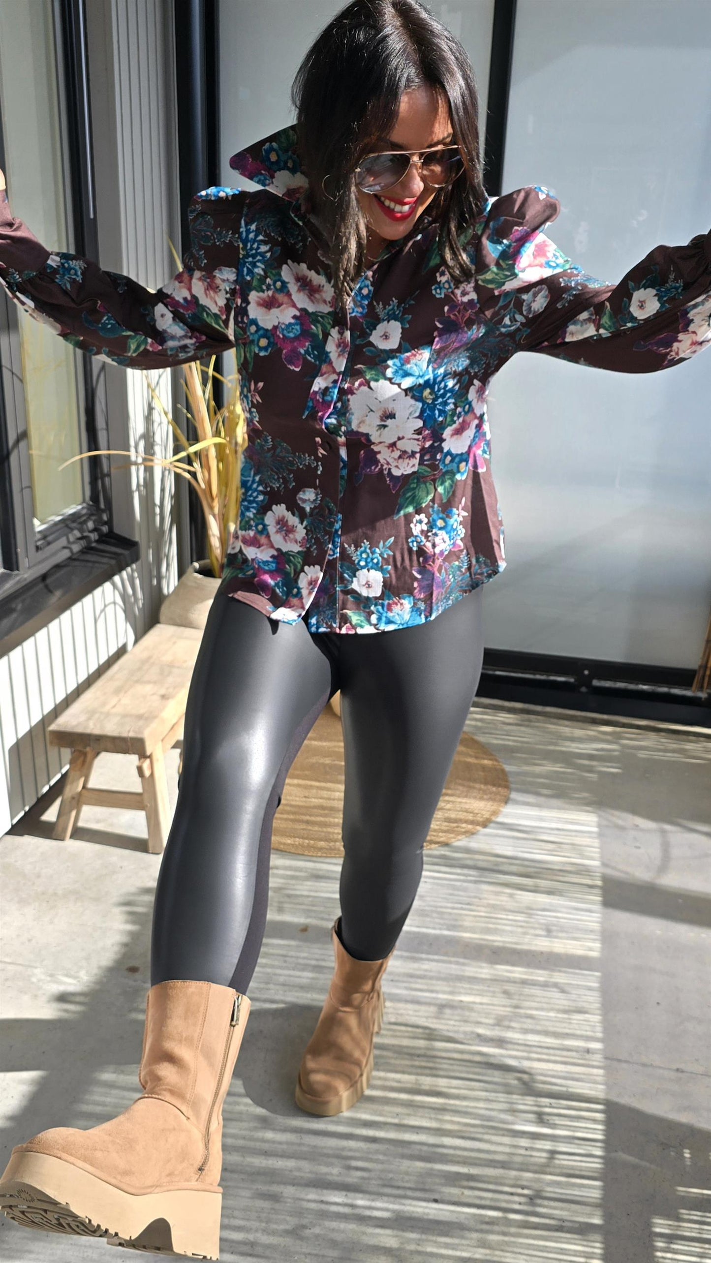 Stella skjorte brun med blomster