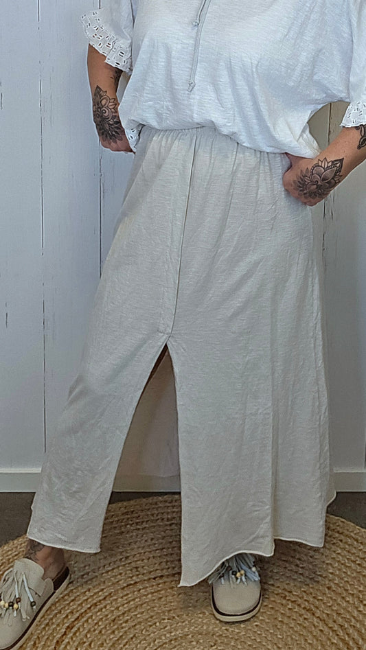 Gina skjørt med splitt Beige