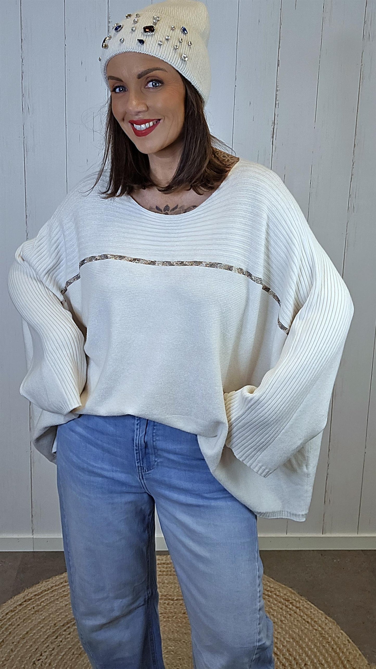 Elin Oversized Genser Creme