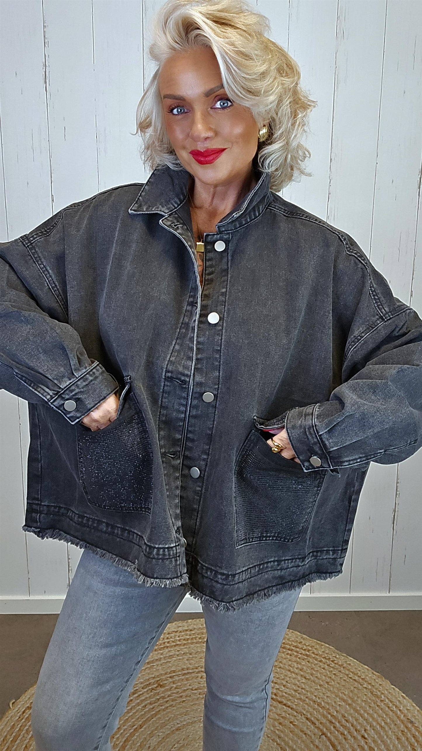 Iben denim jakke gråsvart