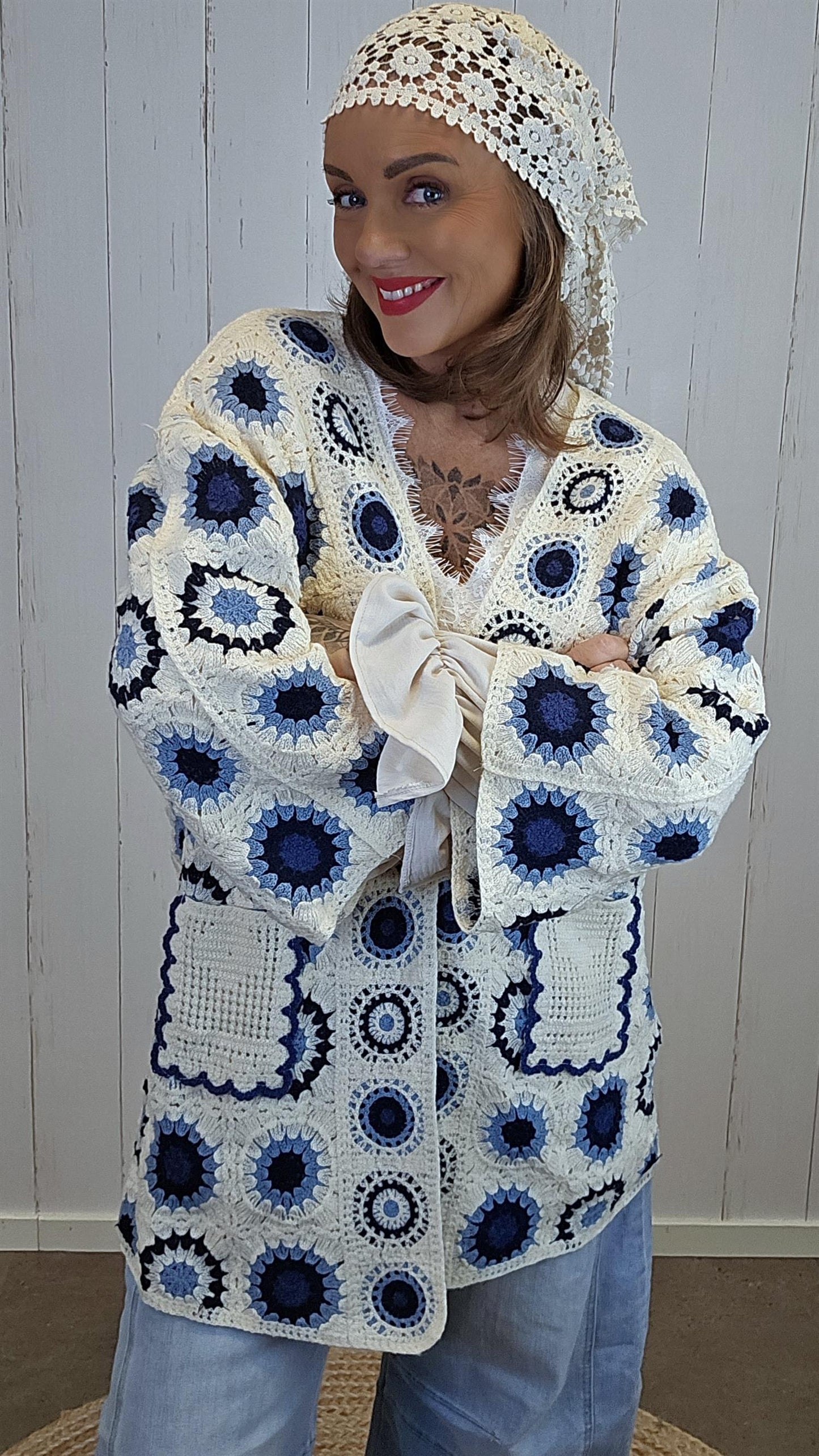 Cassandra crochet jakke blå