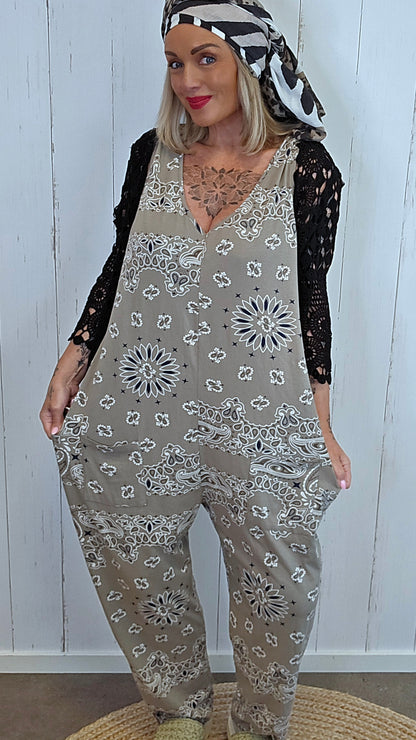 Frida jumpsuit taupe