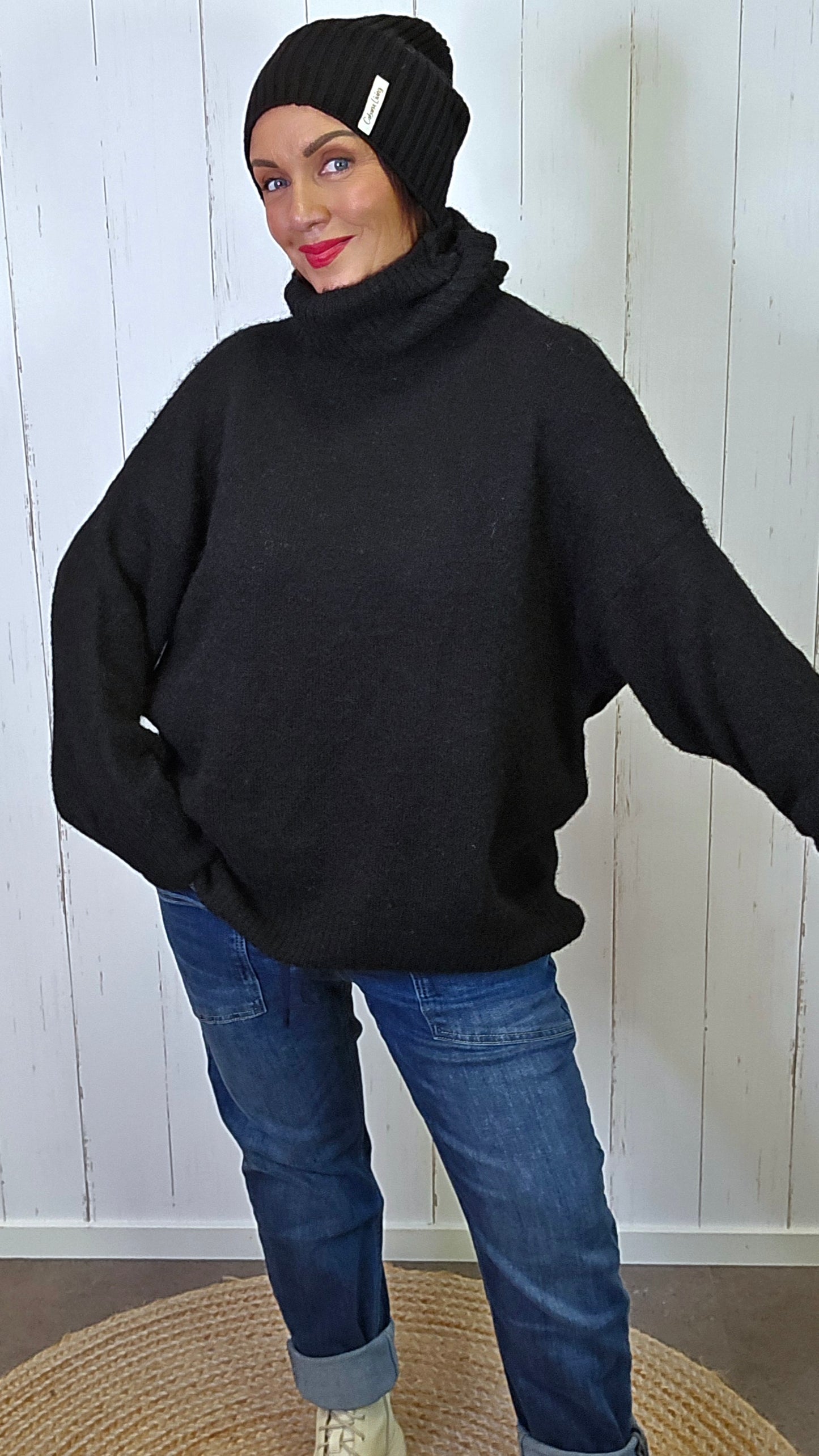 Nora svart høyhalset genser