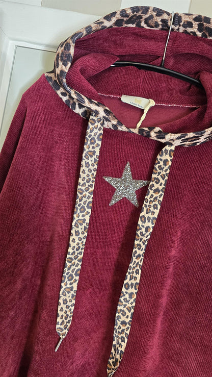 Sofia genser med hette burgunder