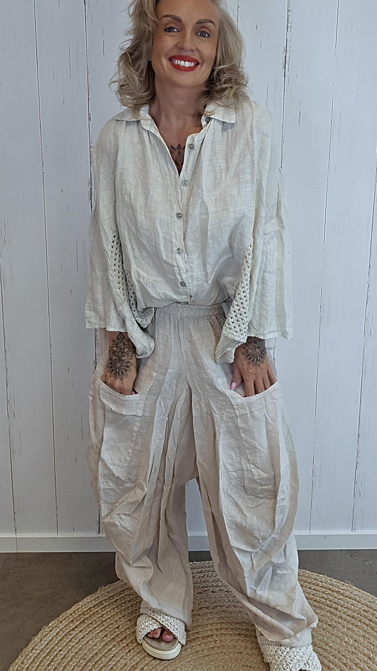 Tanja linskjorte med Hekledetaljer beige