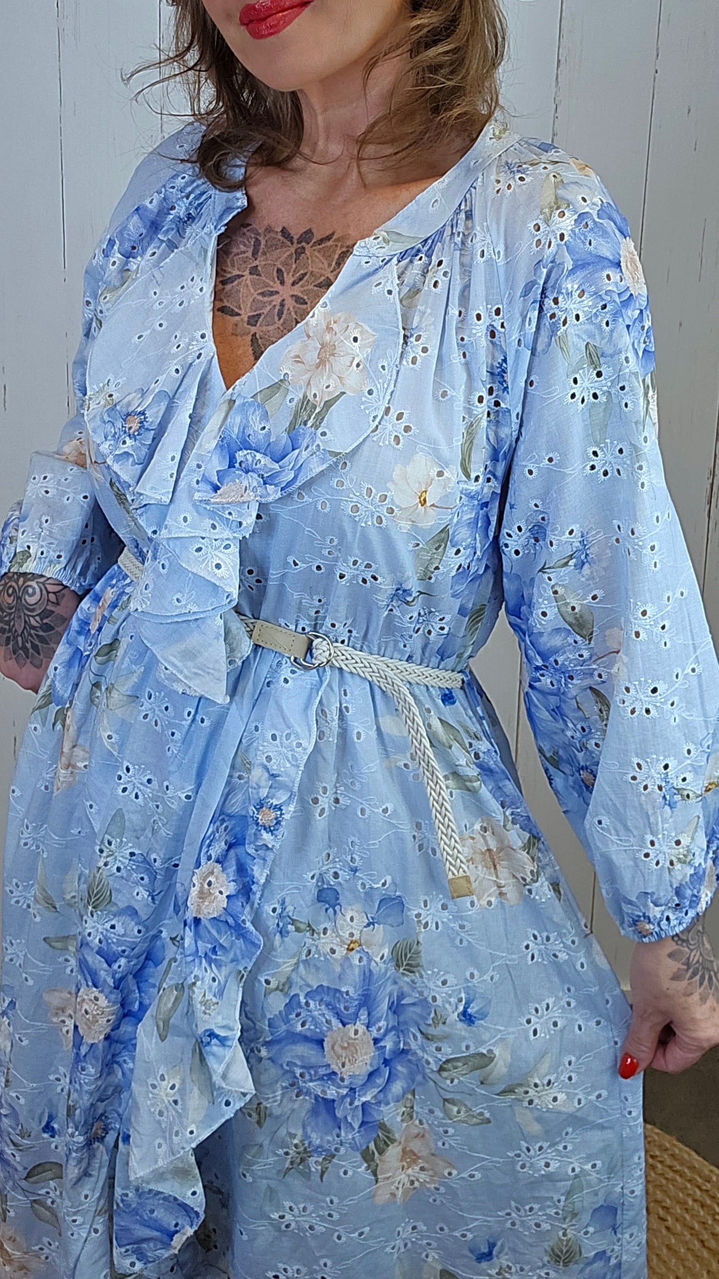 Wilma kjole med volanger Lyseblå