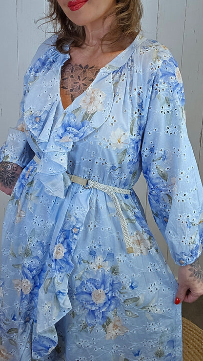 Wilma kjole med volanger Lyseblå