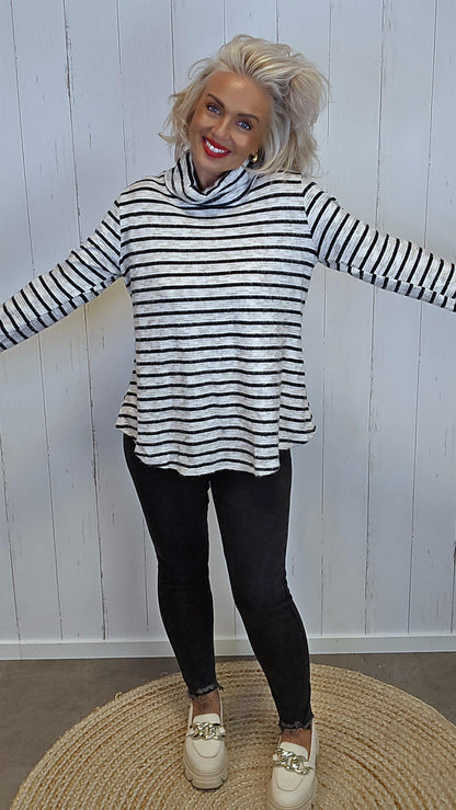 Jonna genser striper svart
