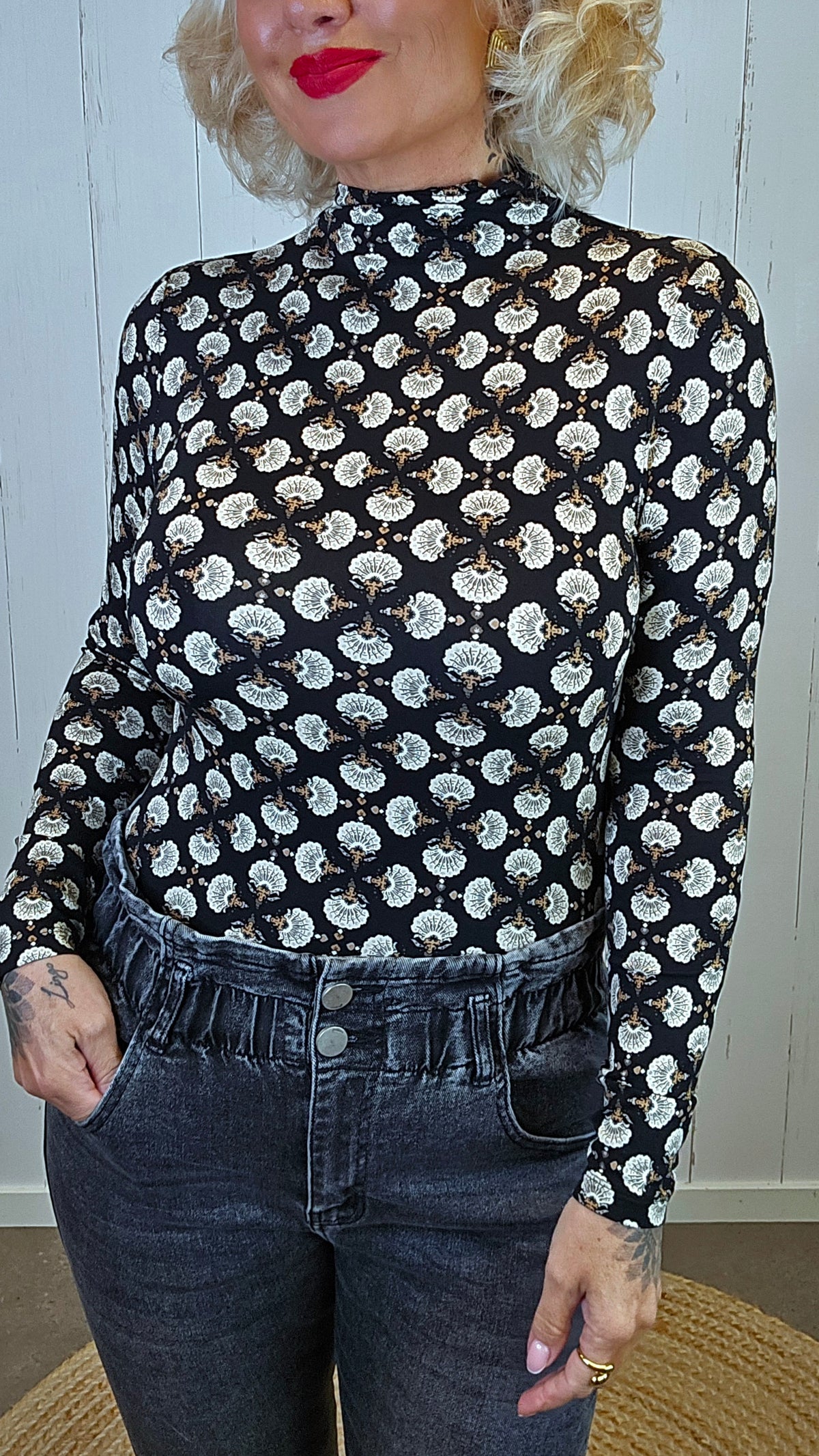 Helena mønstret topp svart