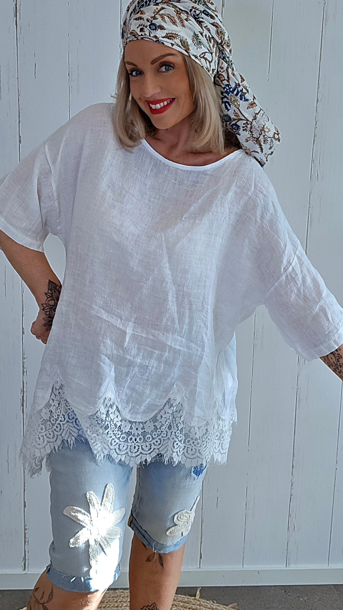 Lin Topp med  Asymetriskblonde kant