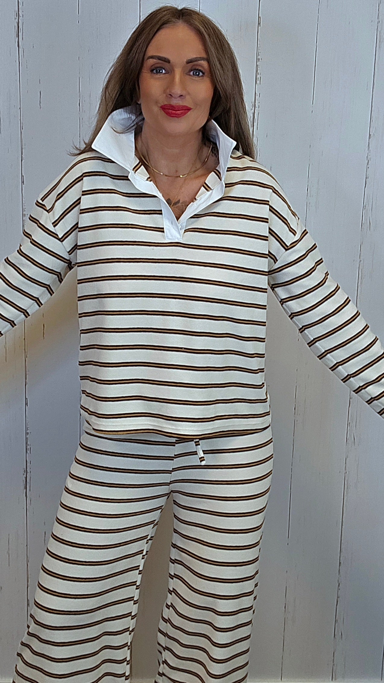 Nora genser stripet beige