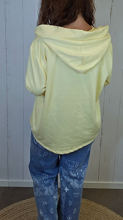 Amalie hettegenser gul