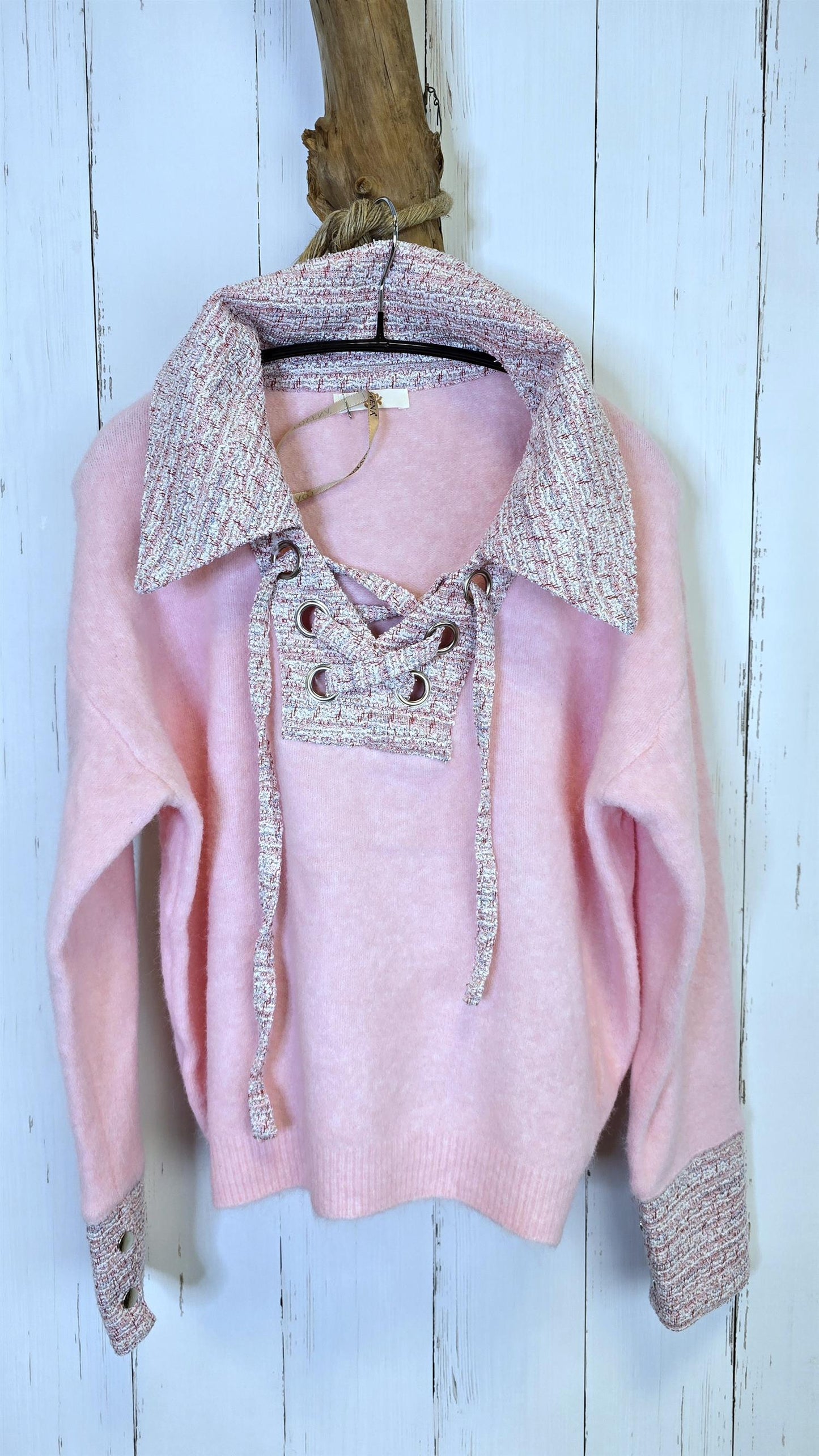 Rosita strikkegenser med tweed-detaljer rosa