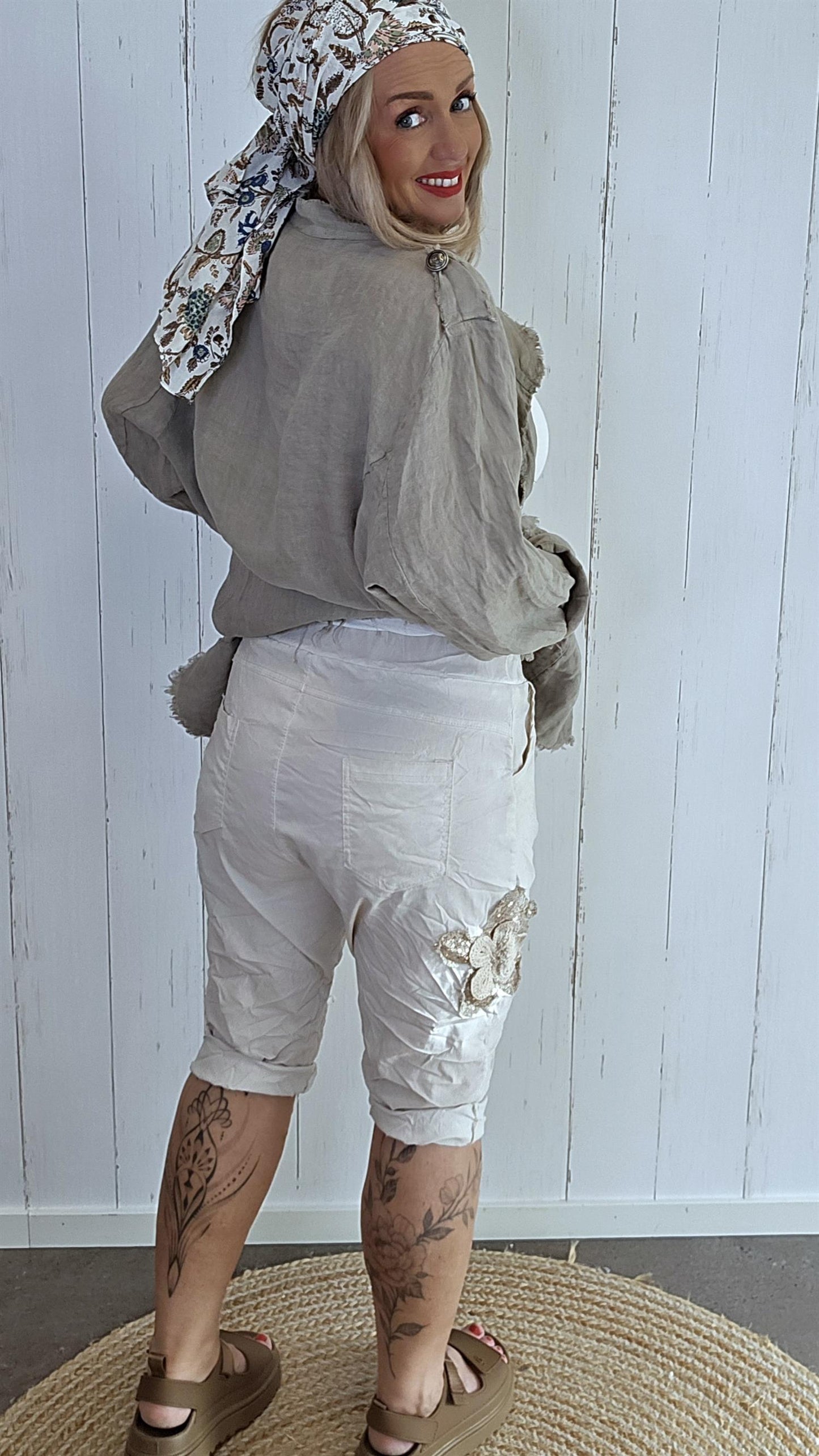 Elsa shorts i viskoseblanding beige
