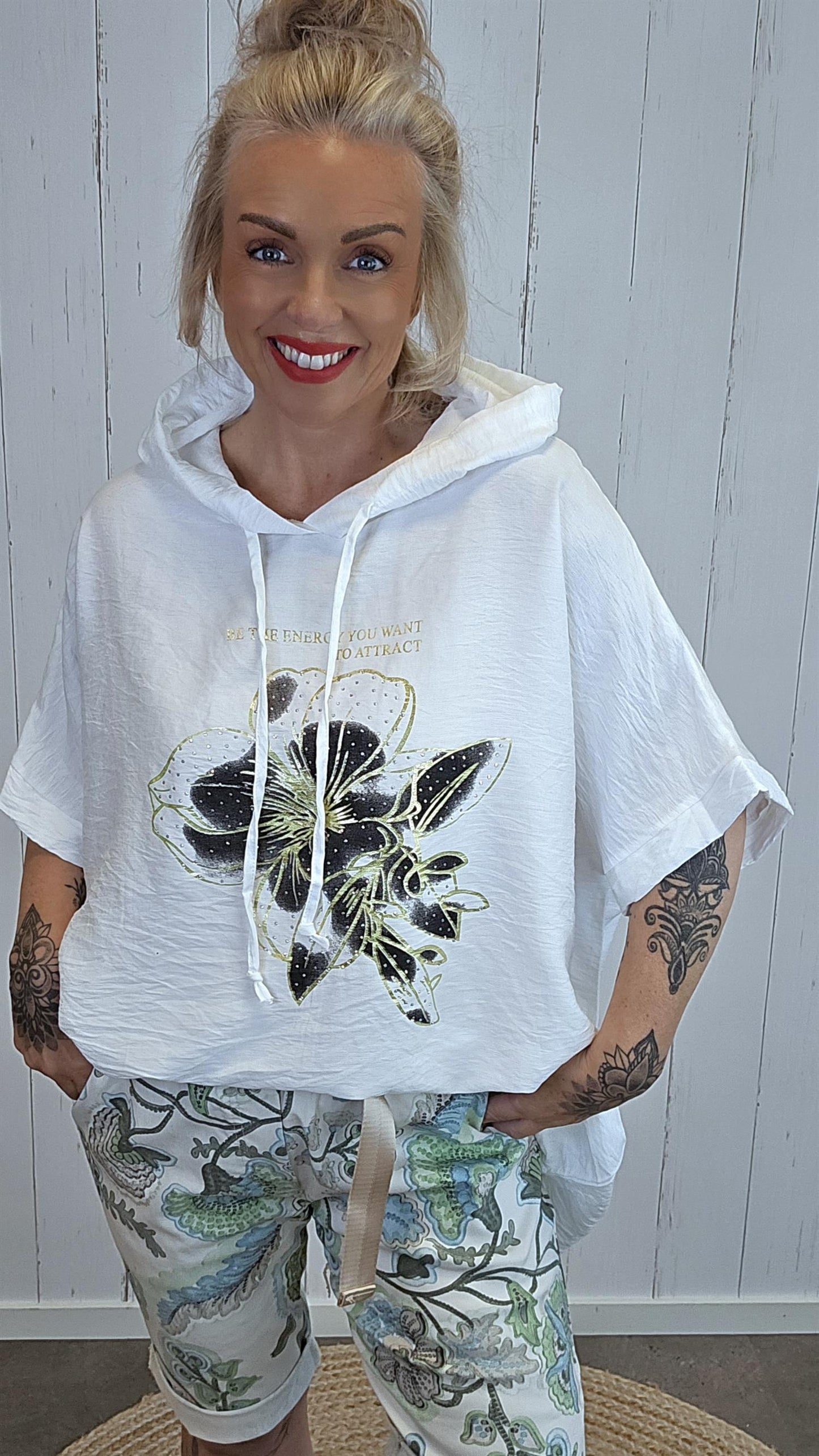 Hedda hettetopp med print hvit