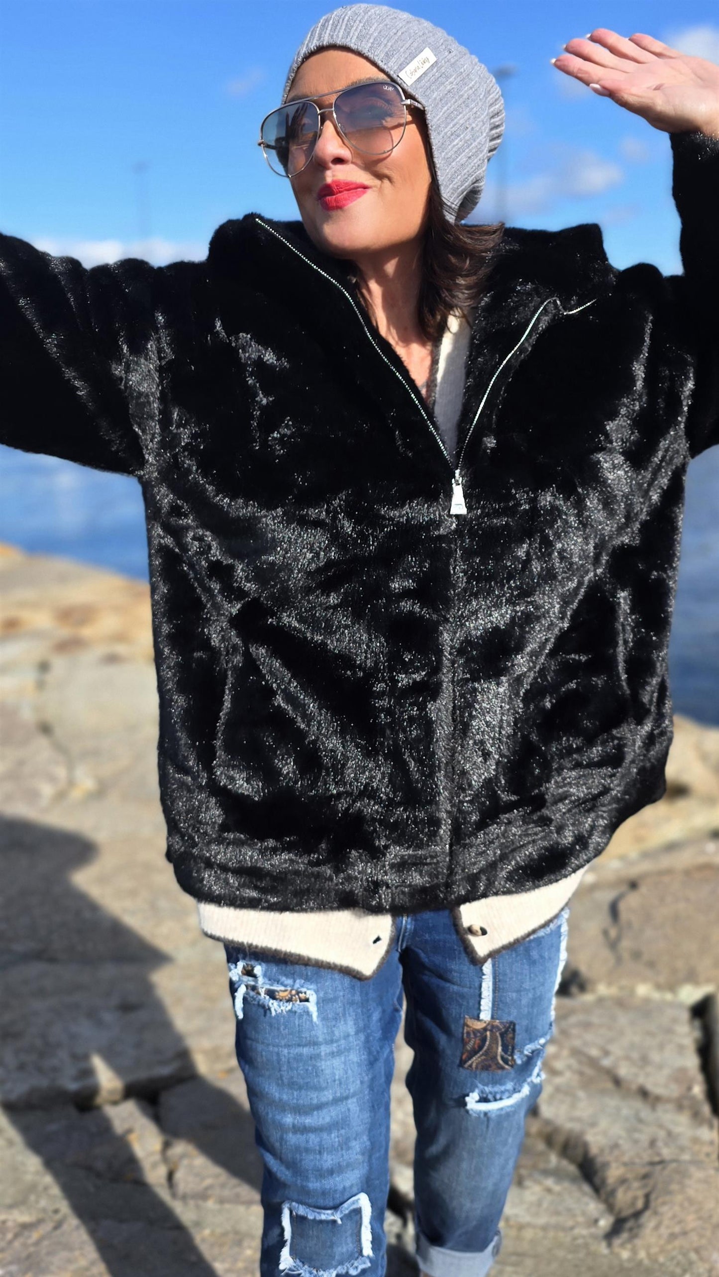 Mina hette pels jakke svart