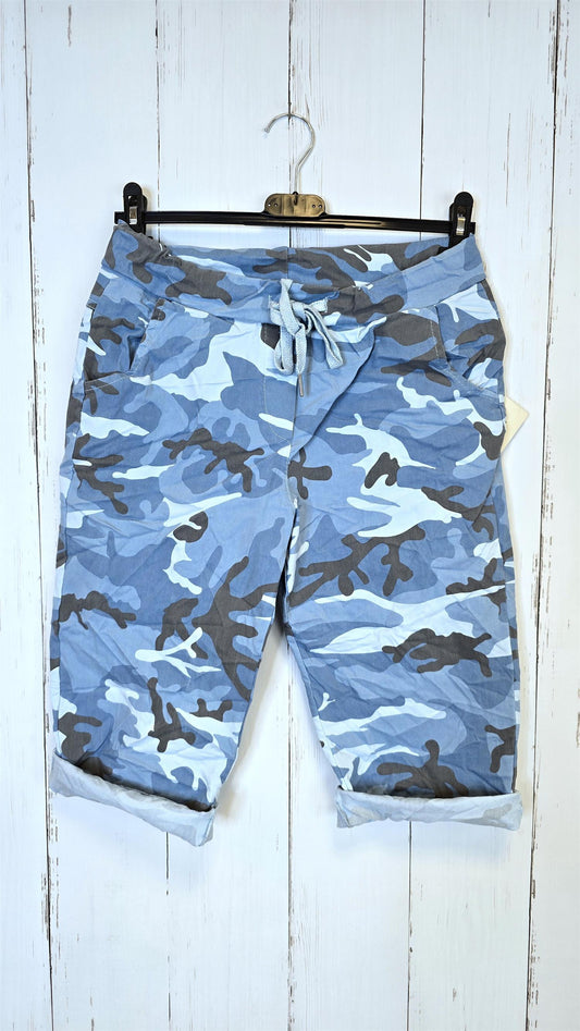 Amara shorts camo Lyseblå