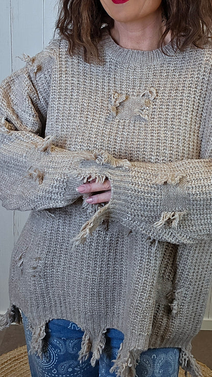 Selma Strikkegenser med rå detaljer