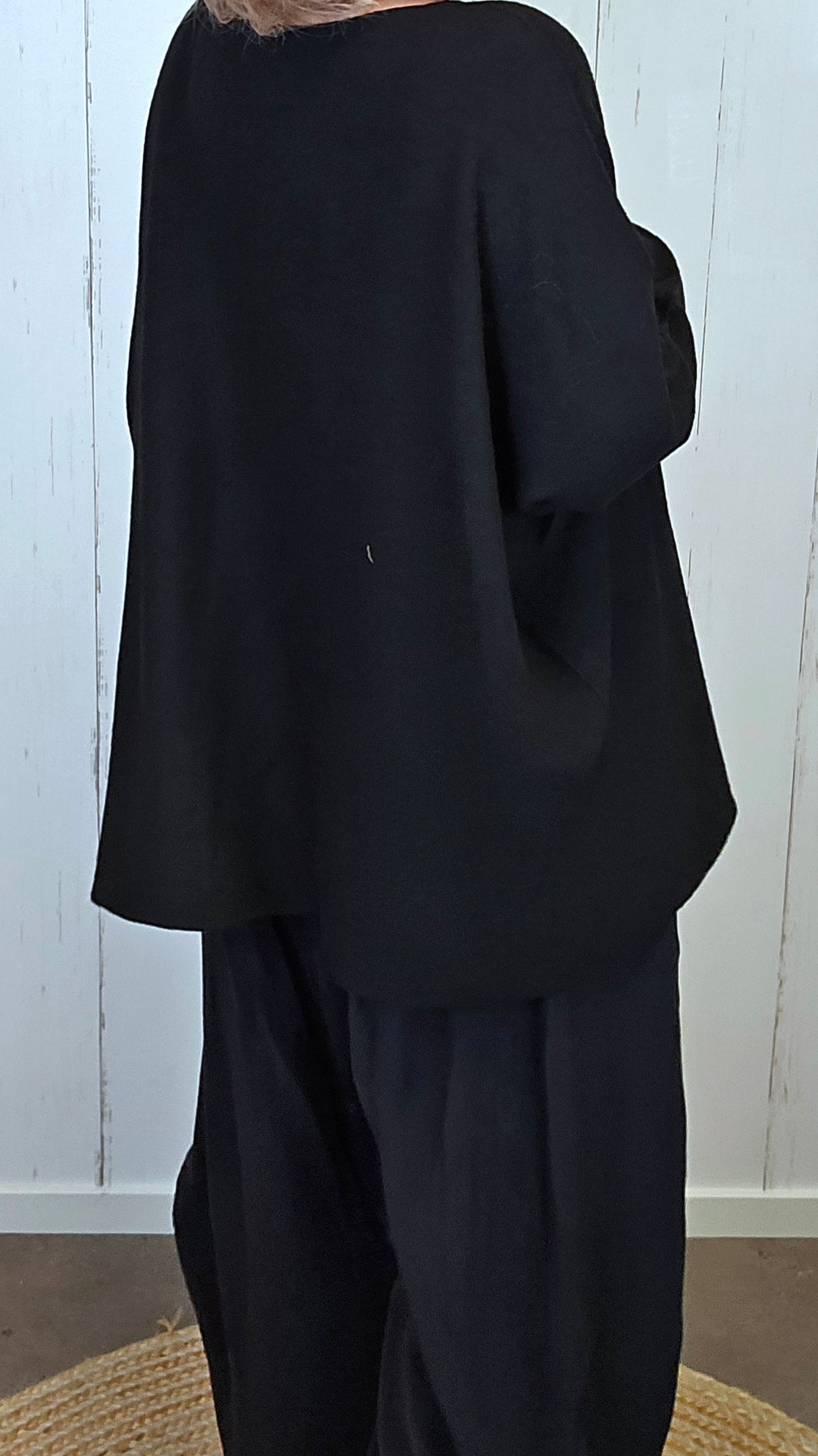 Malena Genser svart