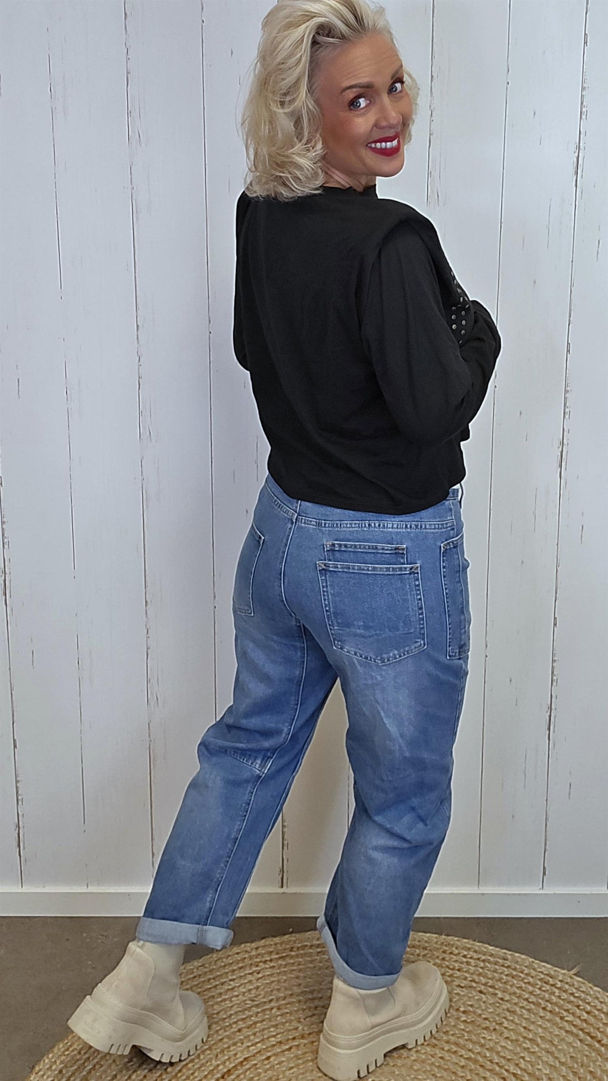Uma jeans med flettet belte Blå
