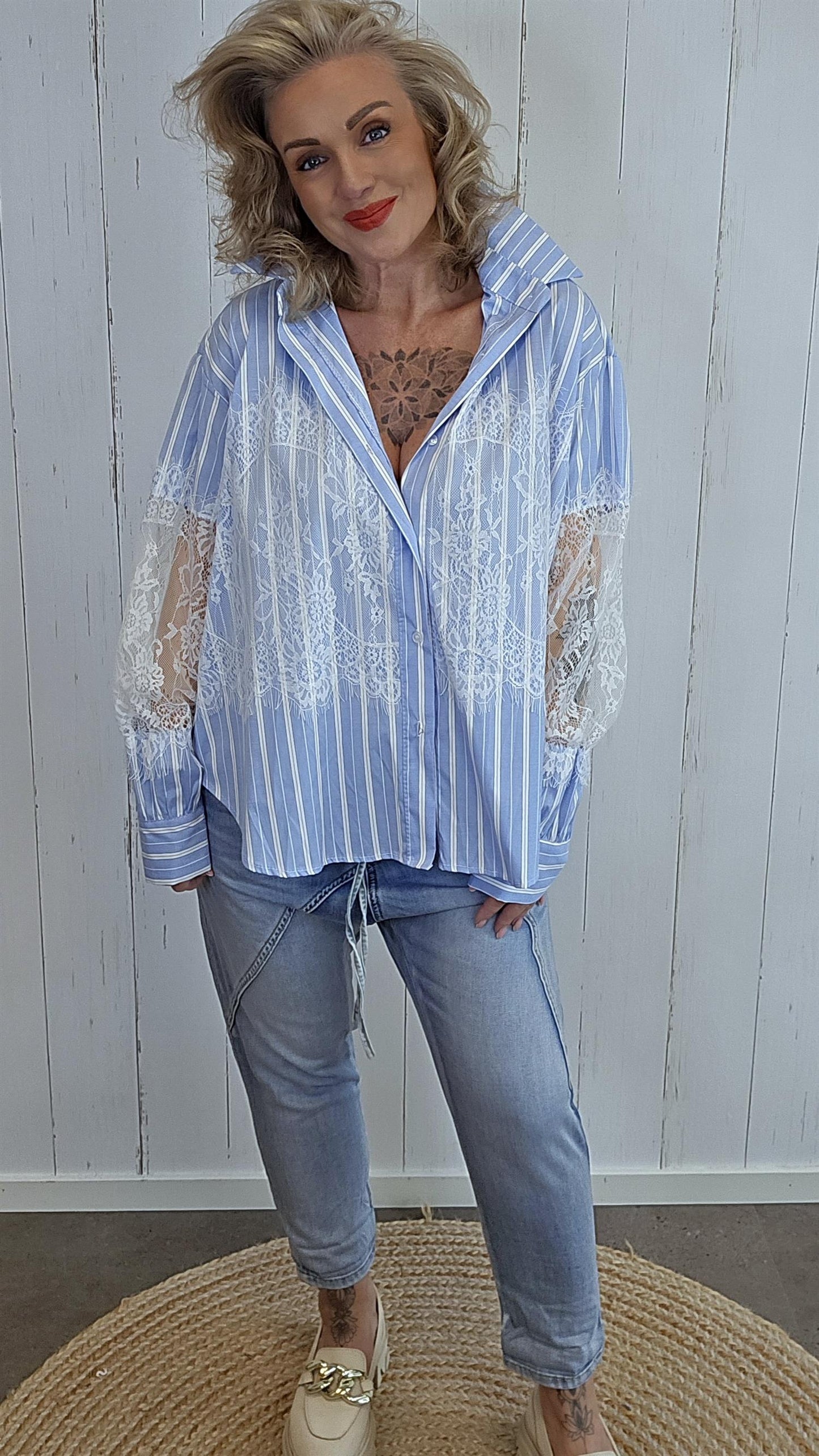 Celine Stripete Skjorte Med Blonder blå