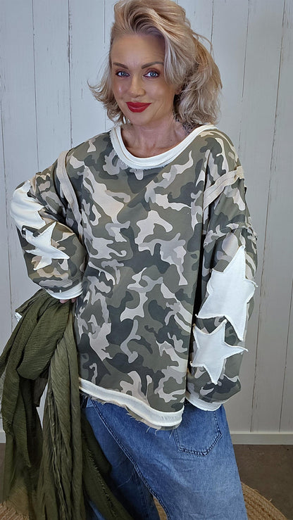 Camo genser med stjerne kaki