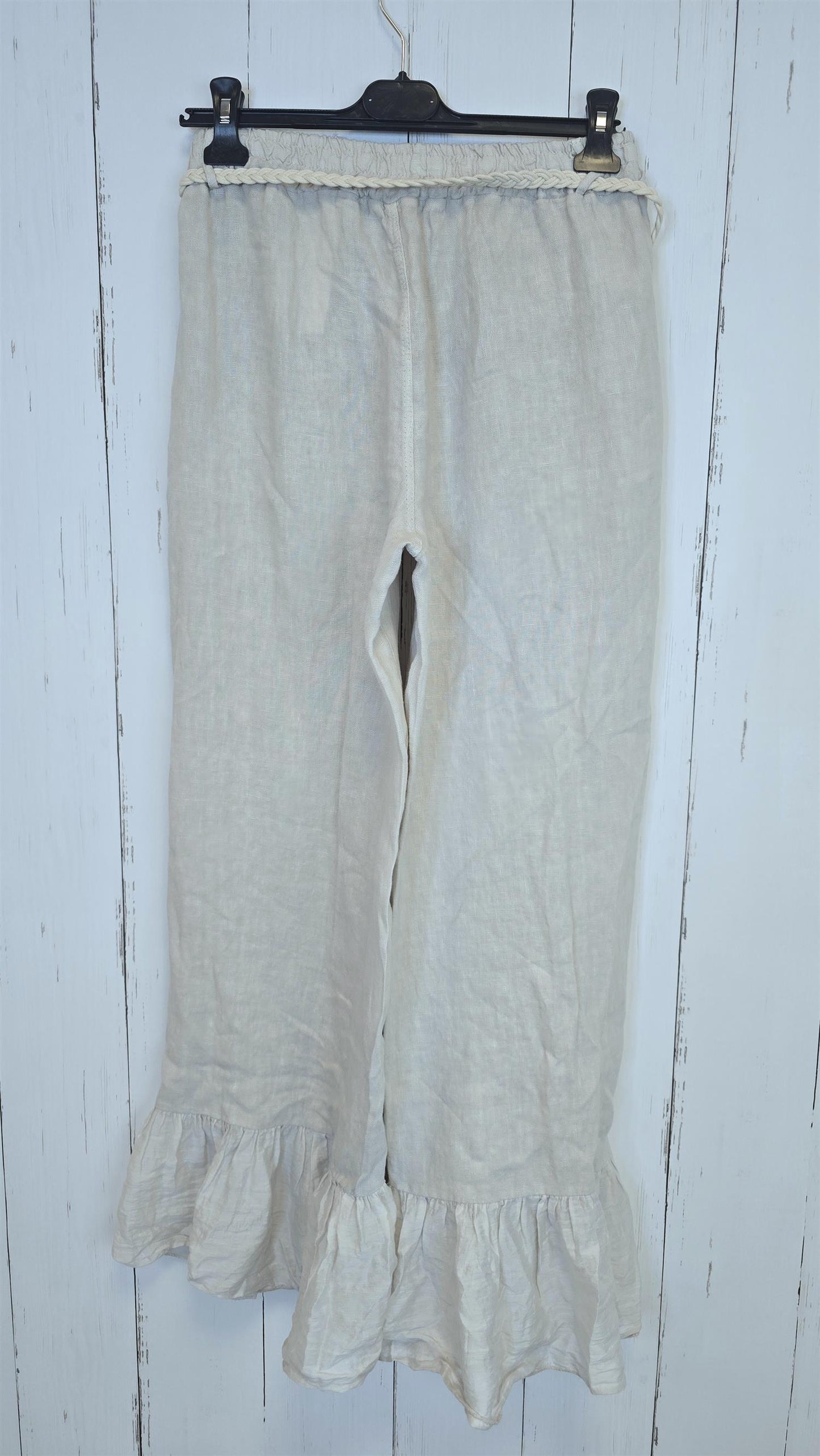 Bella linbukse med broderi