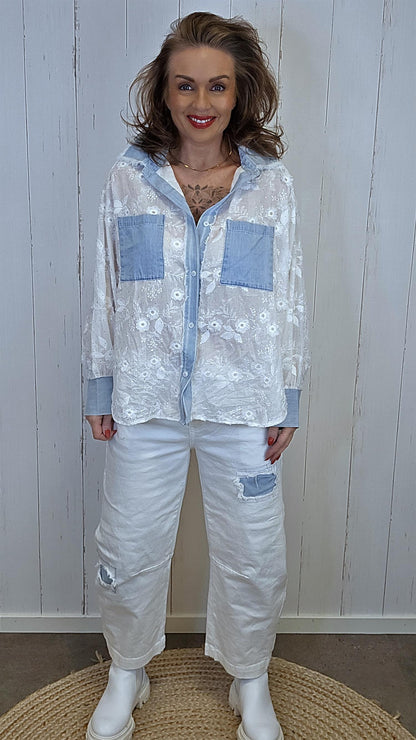 Vera blondeskjorte med denimdetaljer