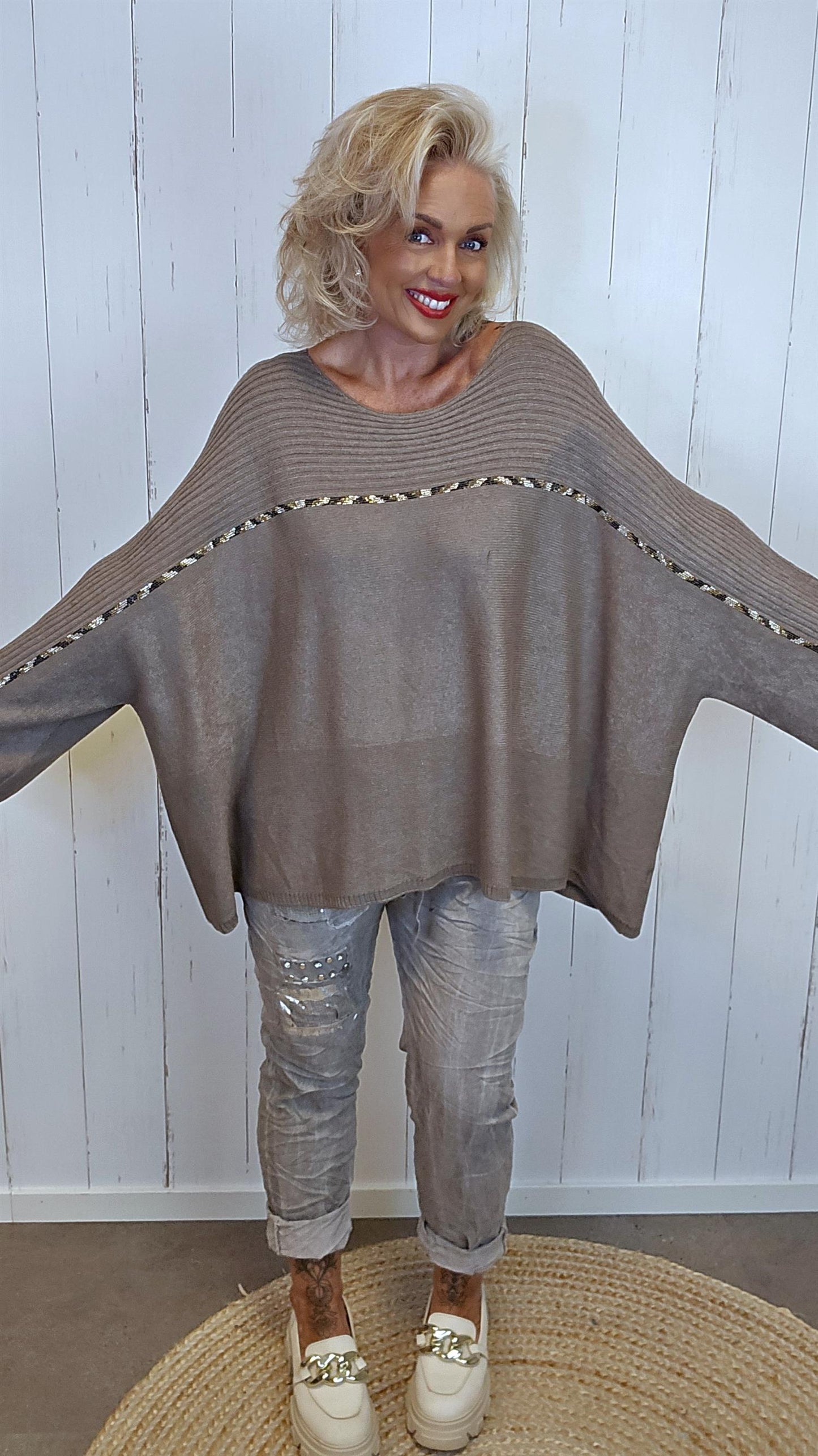 Elin Oversized Genser Taupe