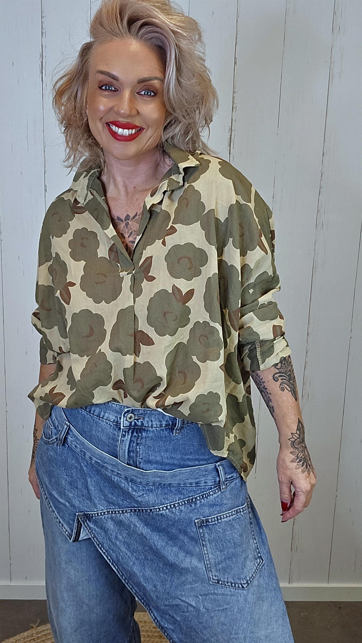 Zoe bomullsbluse med blomsterprint