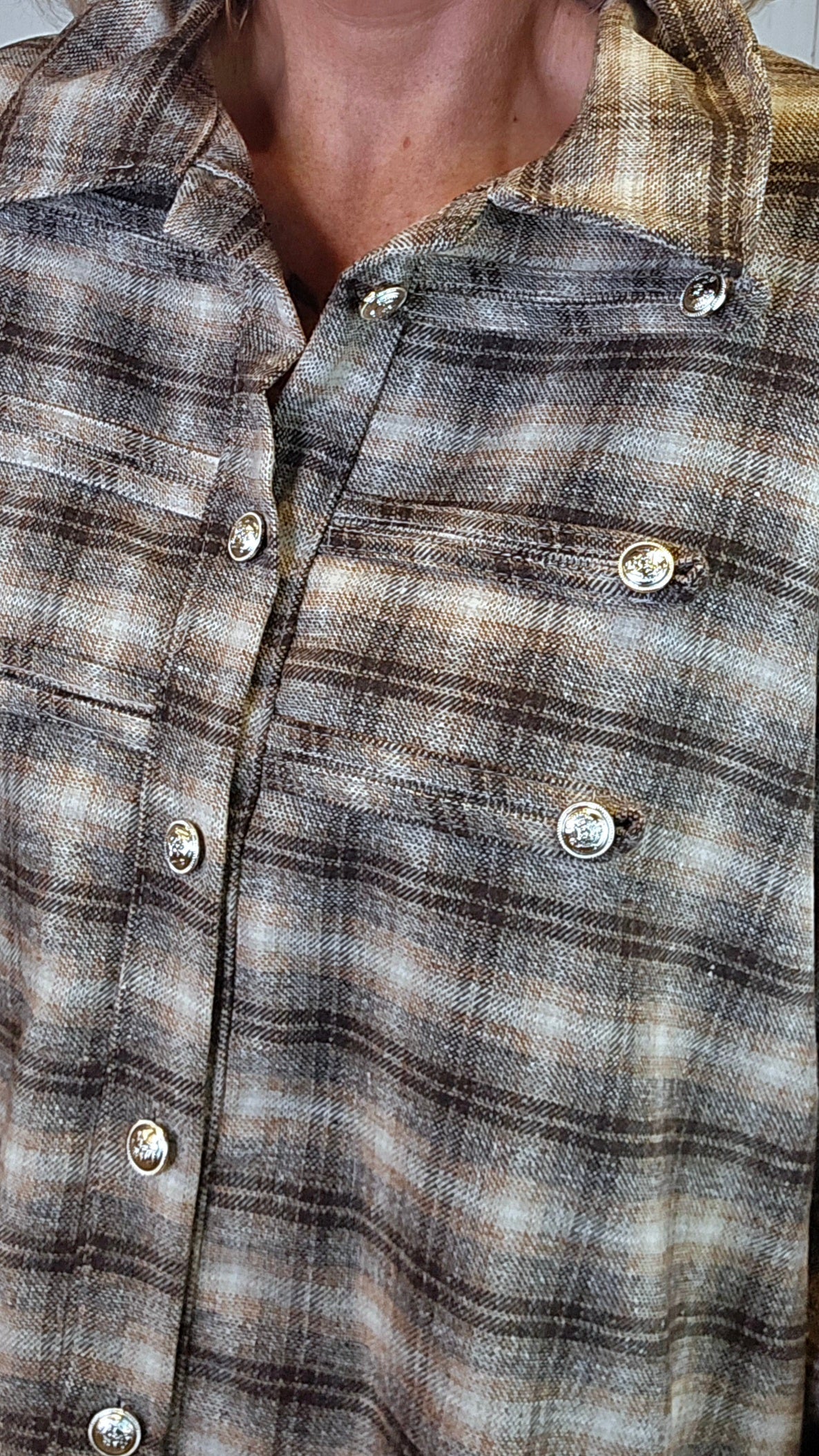 Rutete skjorte med Napoleon-detaljer
