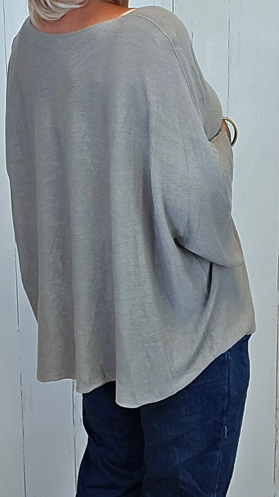 Leah genser topp taupe