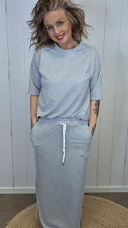 Erica sett topp/skjørt grå