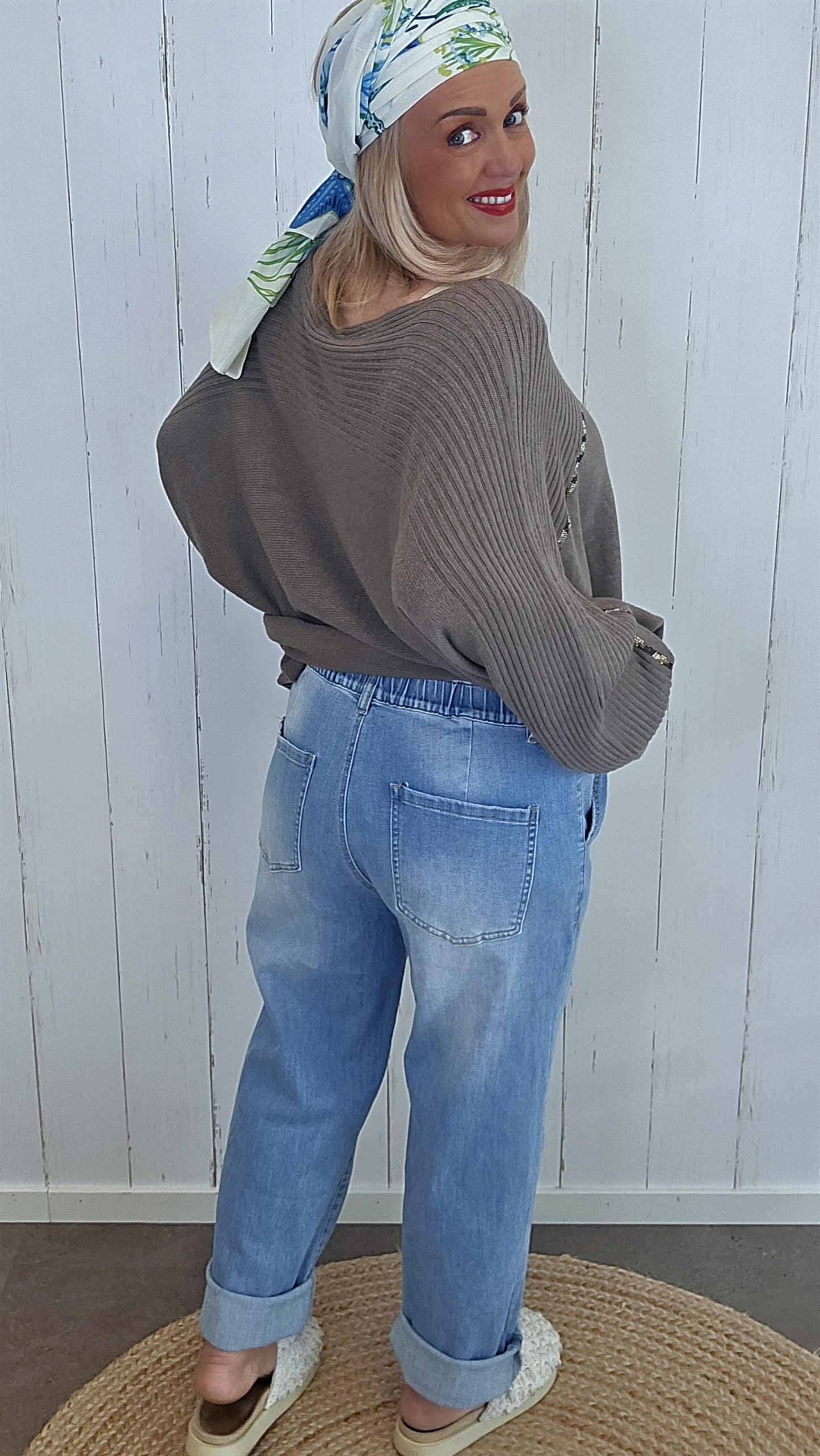 Cornelia Jeans med Strikk