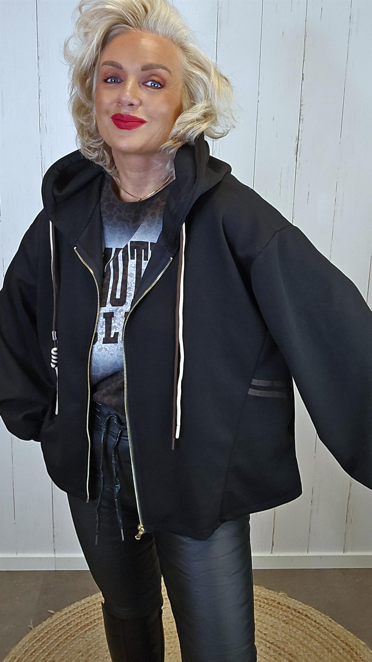 Sandra hettejakke Svart