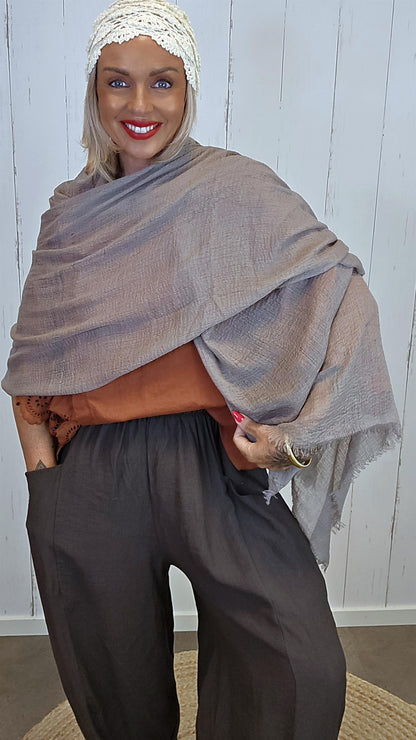 Izzy skjerf taupe