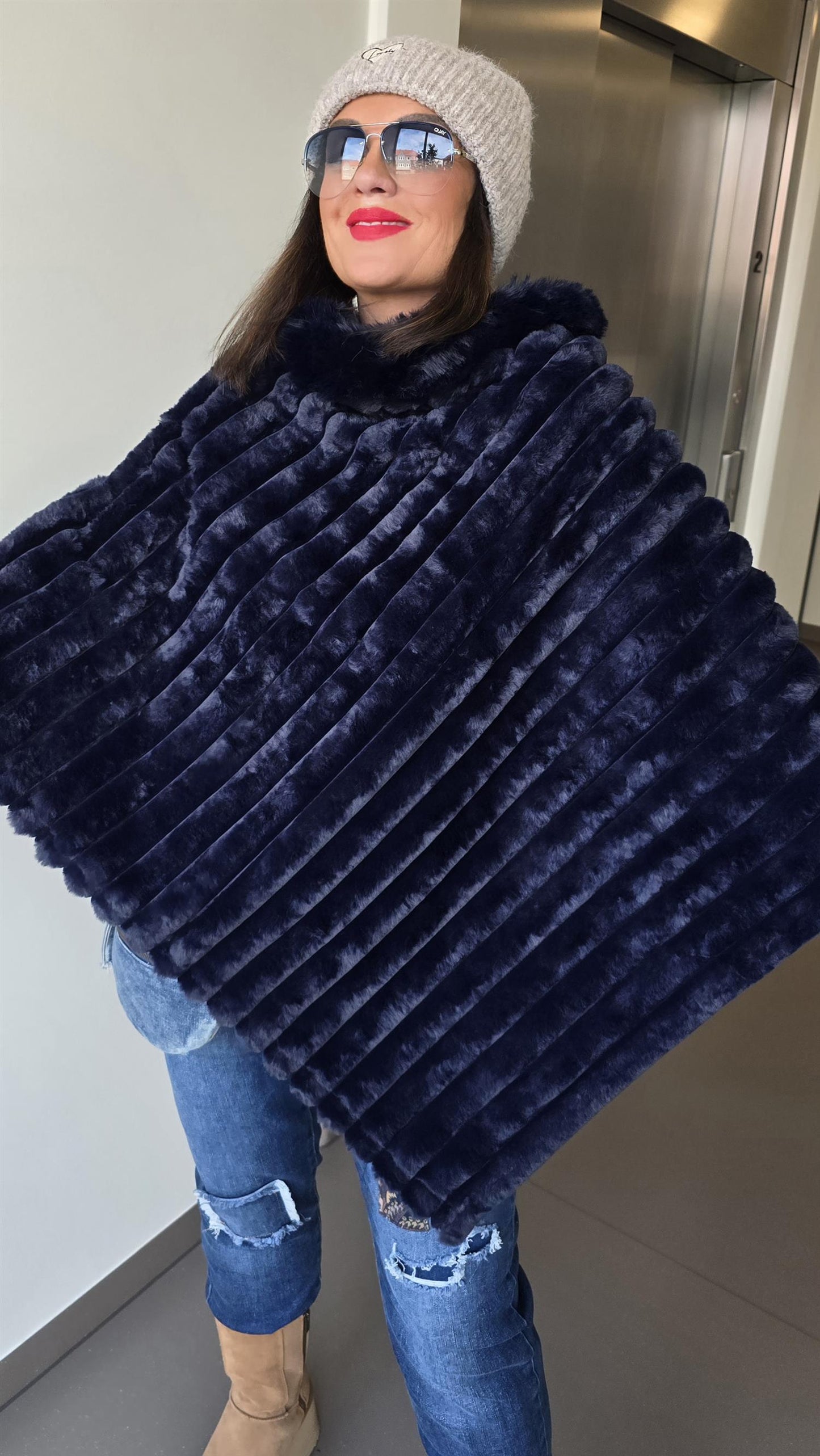 Gabrielle poncho navy