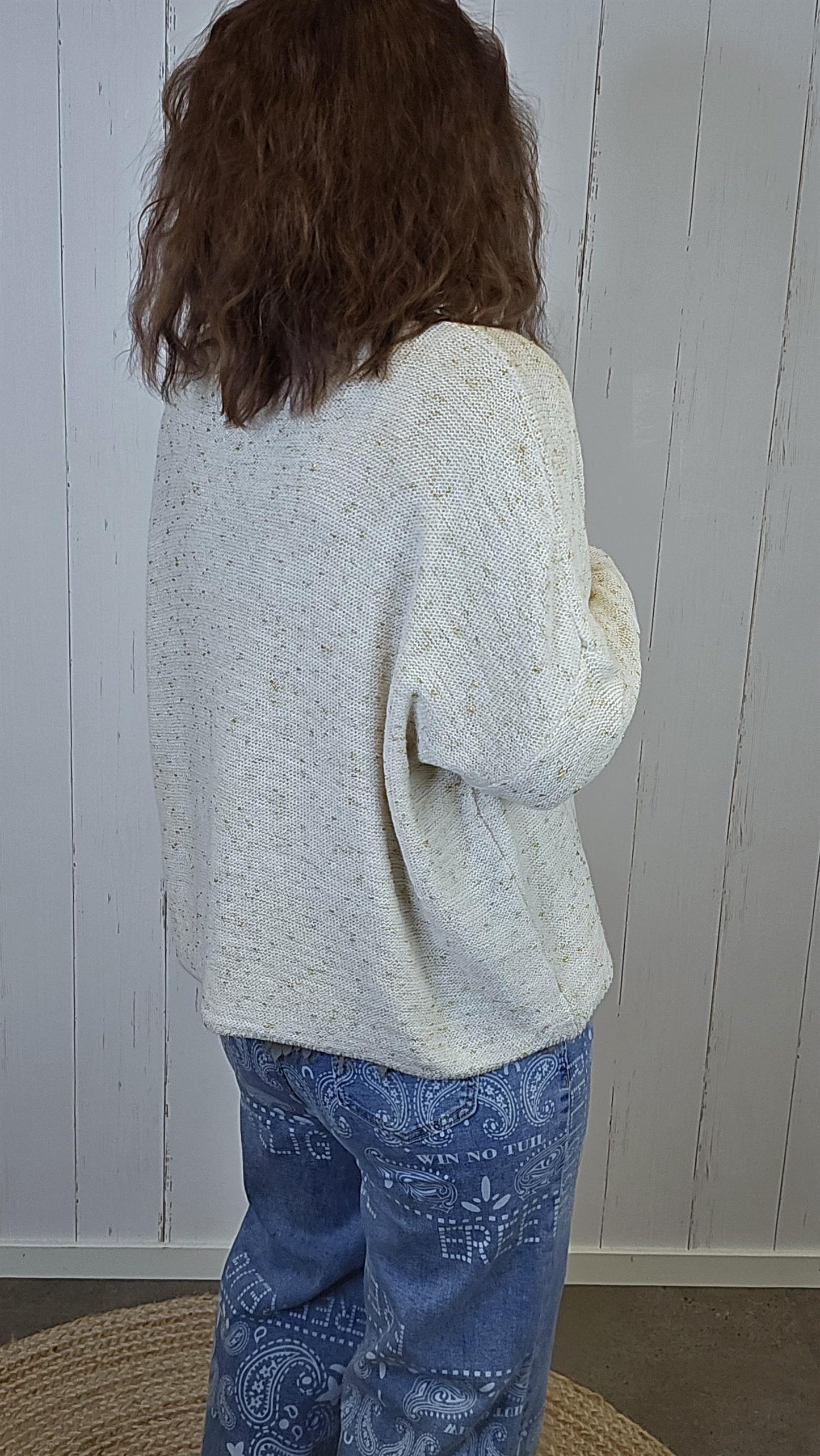 Elina strikkegenser med V-hals