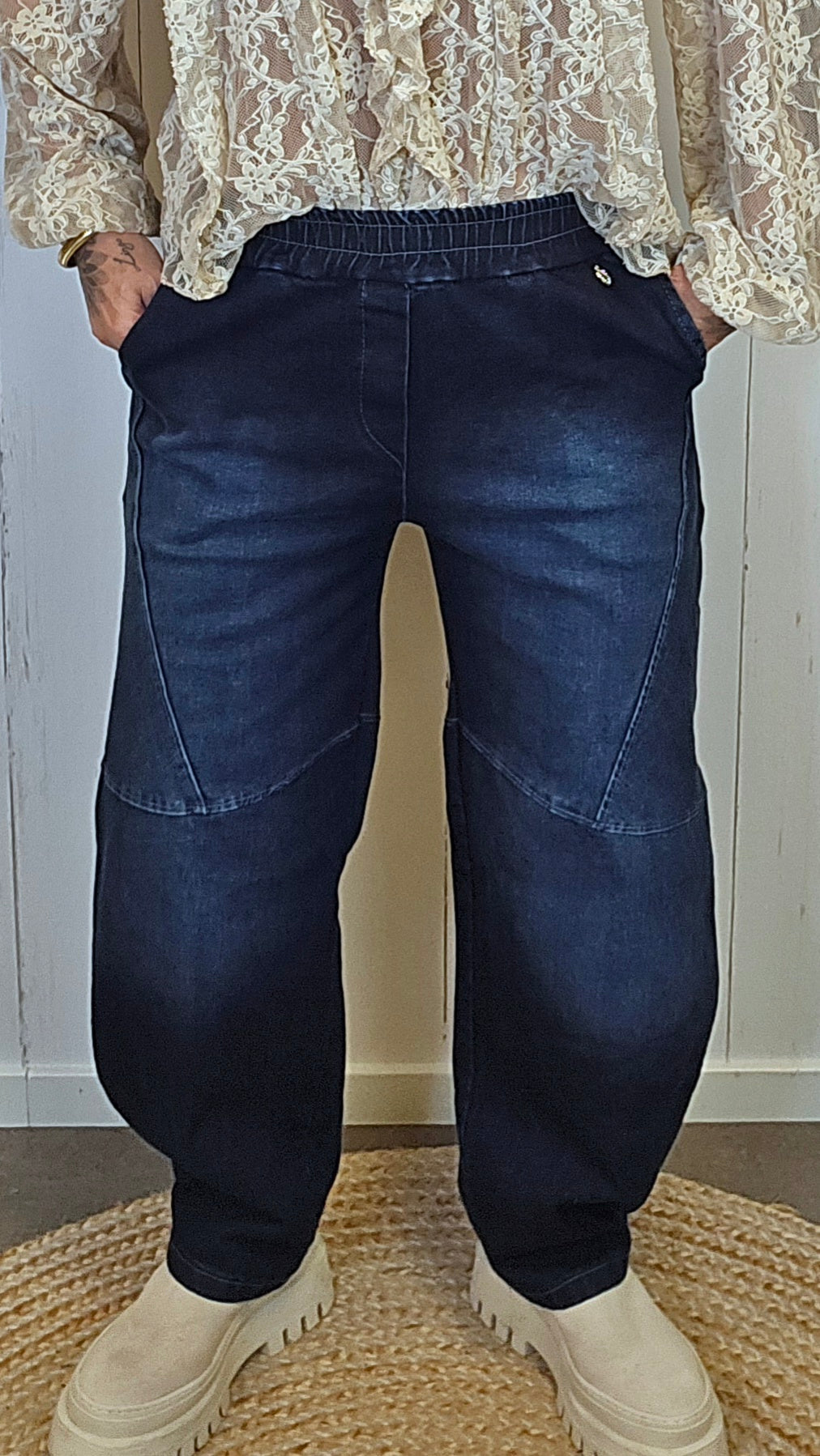 Harper stretchy barrel jeans