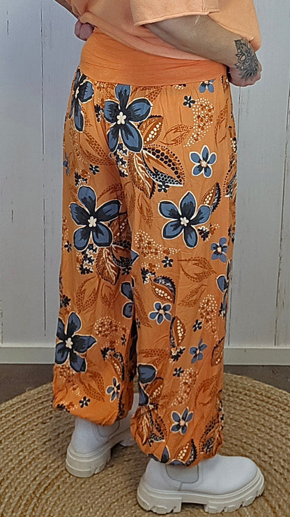 Henriette bukse med print orange
