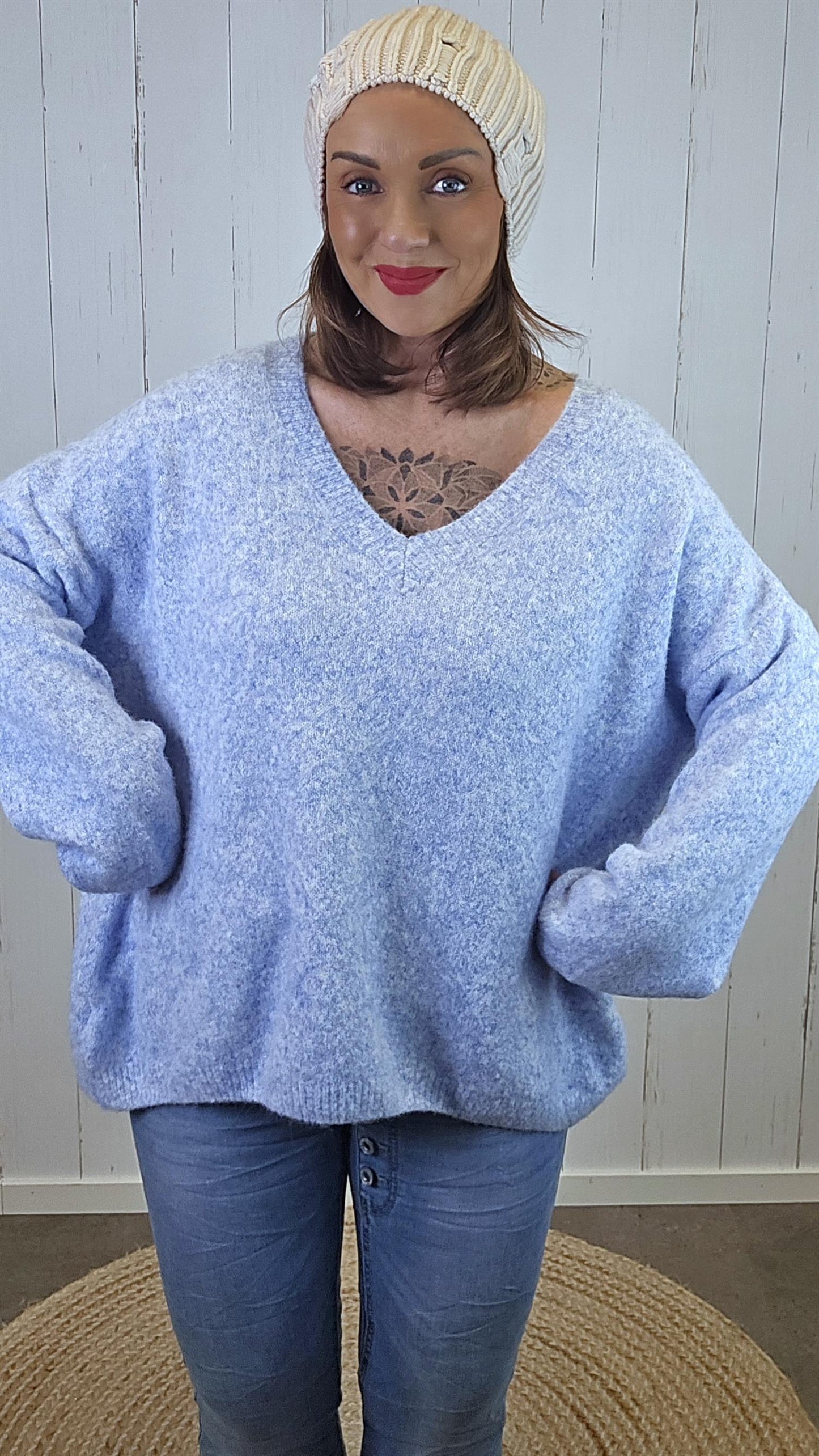 Ella Myk Strikket V-hals Genser Blå