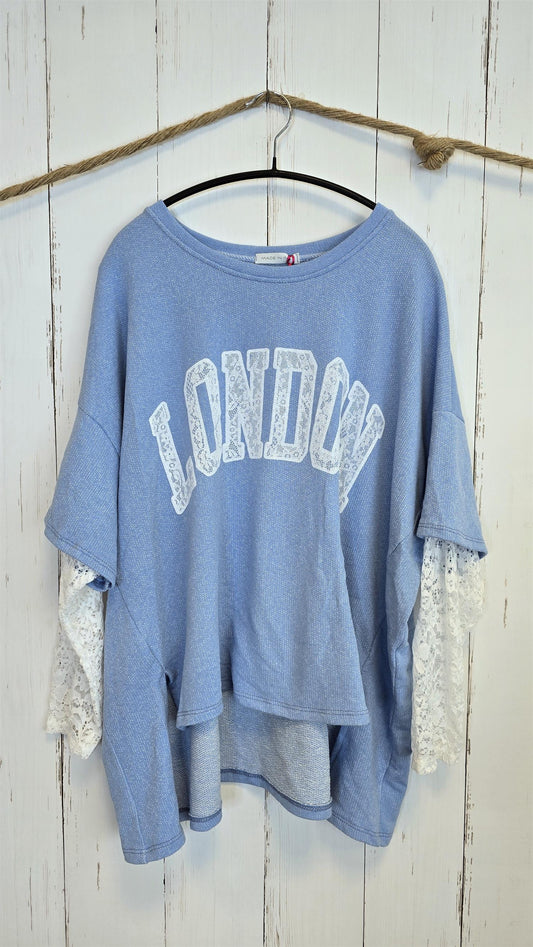 Birka oversized topp hvit/blå