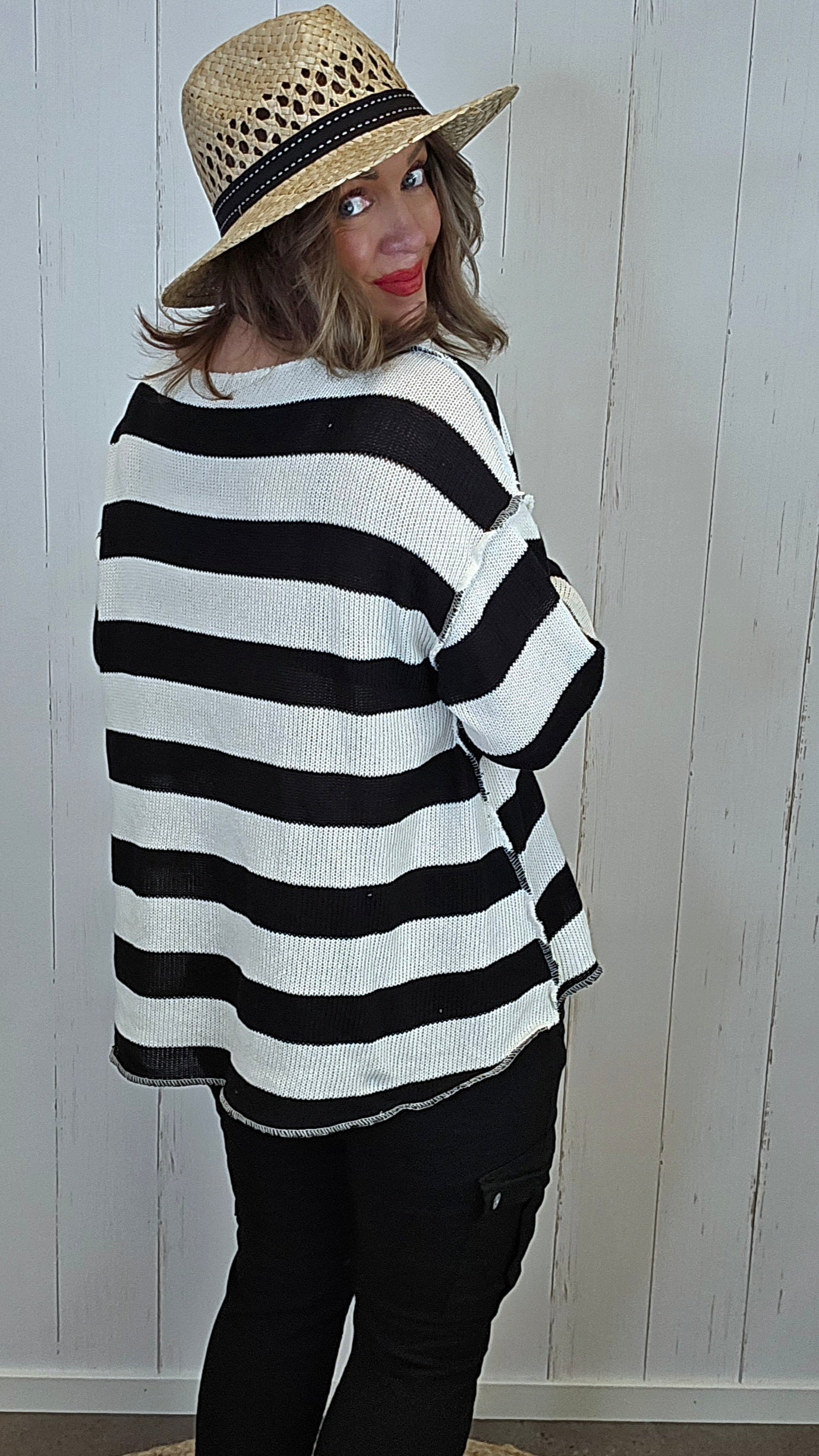 Tiril genser svart
