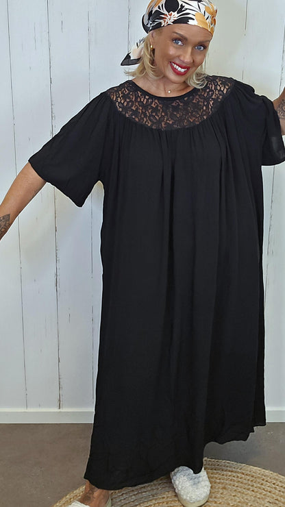 Freja blonde kjole svart
