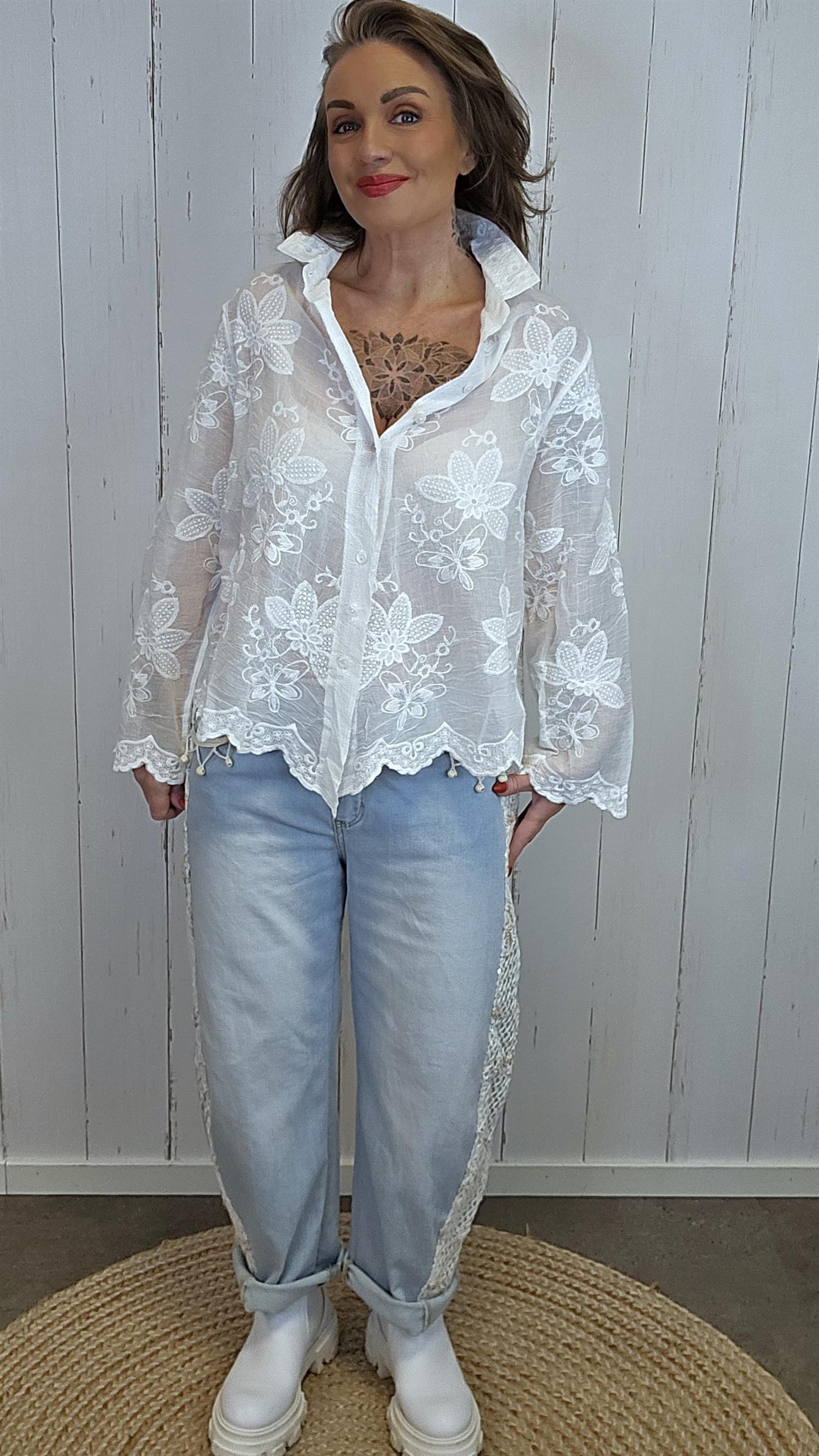 Kari blondeskjorte hvit