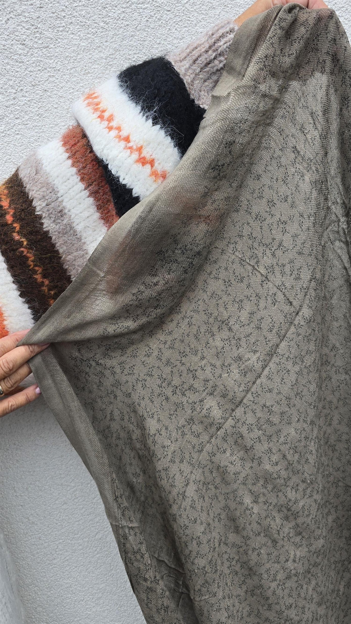 Tanja skjerf taupe